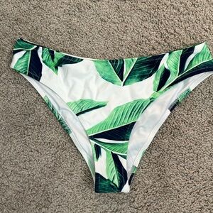 Cupshe Leafy green print bikini bottom NWOT